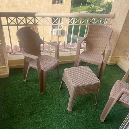 Luxurious Vip Apartment In Madinaty Furnished With High End Hotel Furniture Exterior photo